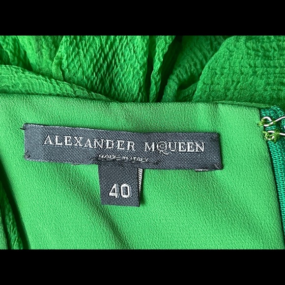 ALEXANDER MCQUEEN VINTAGE GREEN SILK RUCHED DRESS SIZE 40 - Picture 8 of 11